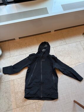 Oakley Black Hooded Waterproof Raincoat